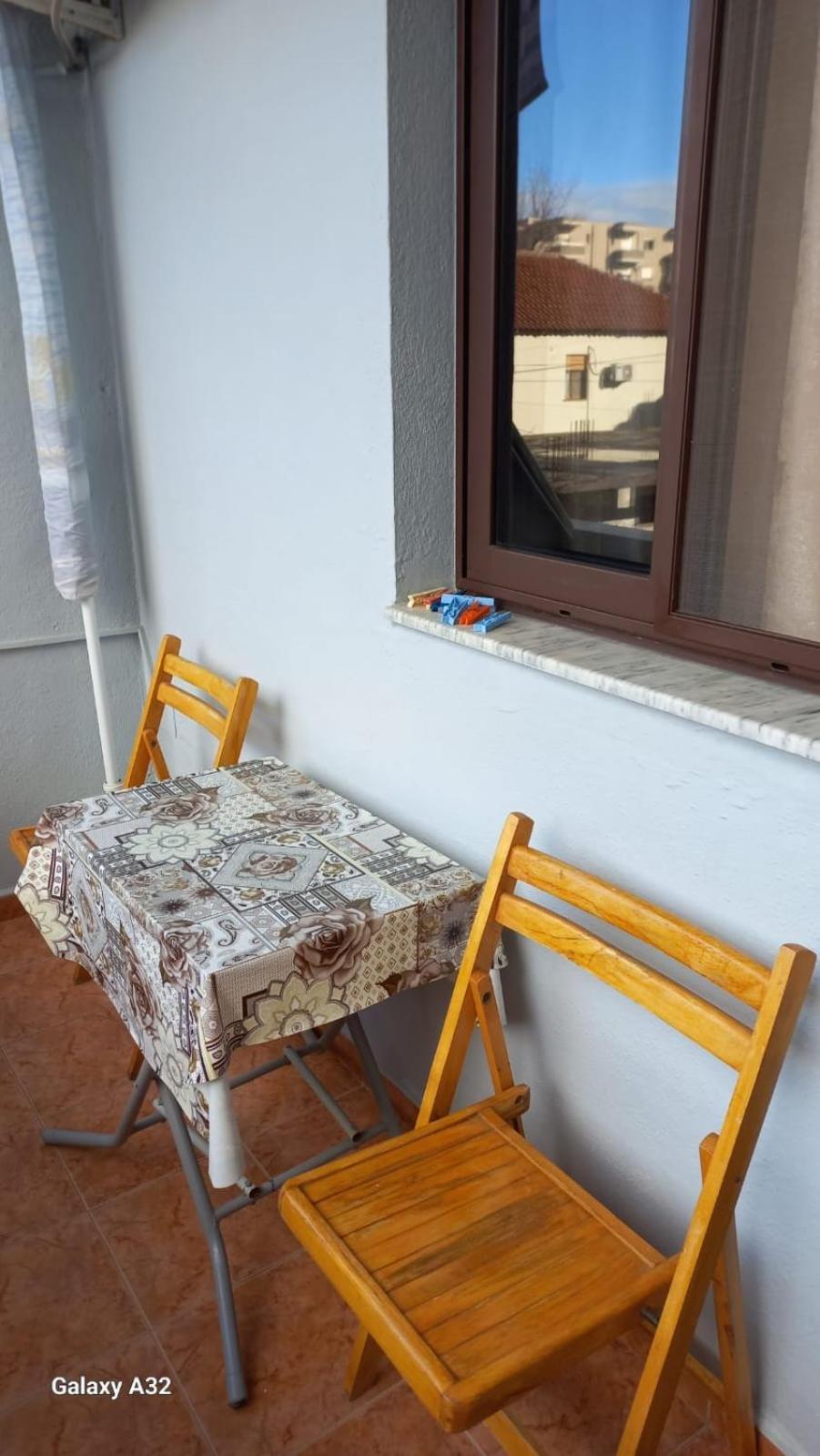 Arben Lägenhet Durrës Exteriör bild